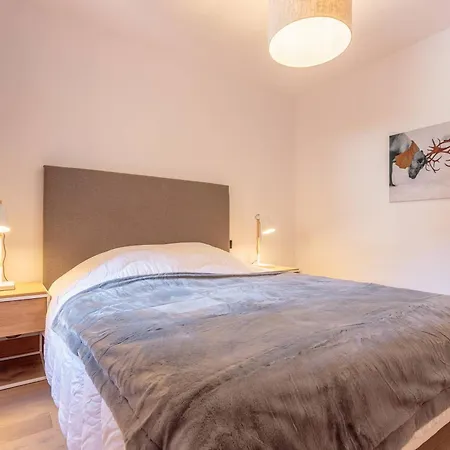 Luxueux 4* 6-8 Pers A Champagny Avec Balcon, Parking, Wifi Et Services Inclus - Fr-1-638-19 Apartment *