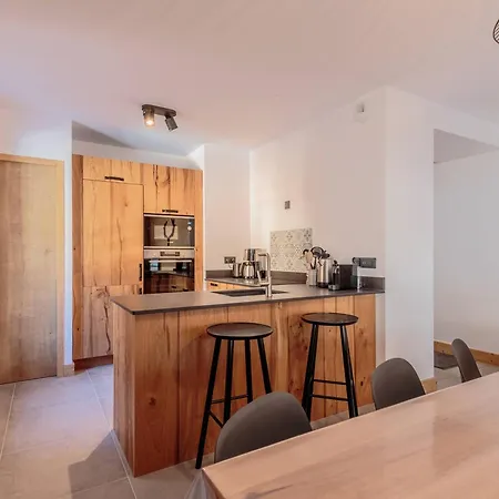 Luxueux 4* 6-8 Pers A Champagny Avec Balcon, Parking, Wifi Et Services Inclus - Fr-1-638-19 Apartment La Plagne