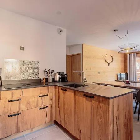 Luxueux 4* 6-8 Pers A Champagny Avec Balcon, Parking, Wifi Et Services Inclus - Fr-1-638-19 * La Plagne