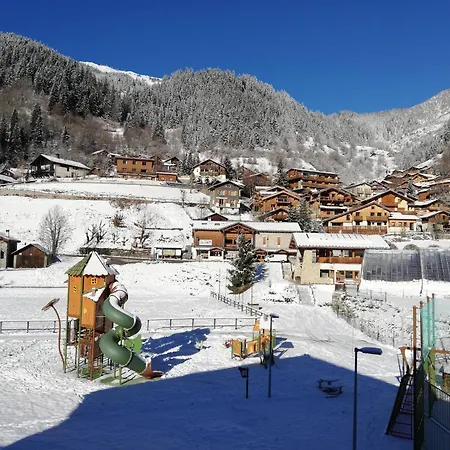 Apartment Luxueux 4* 6-8 Pers A Champagny Avec Balcon, Parking, Wifi Et Services Inclus - Fr-1-638-19