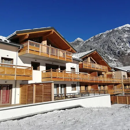 Apartment Luxueux 4* 6-8 Pers A Champagny Avec Balcon, Parking, Wifi Et Services Inclus - Fr-1-638-19